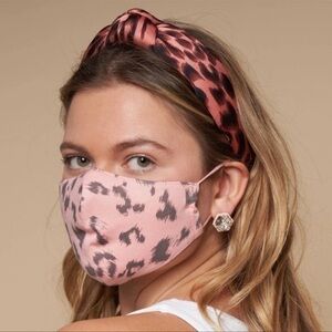 𝅺new Lele Sadoughi